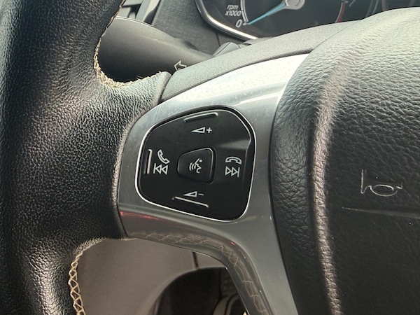 Used Ford Fiesta 2015 for sale - 76151926: Photo 22