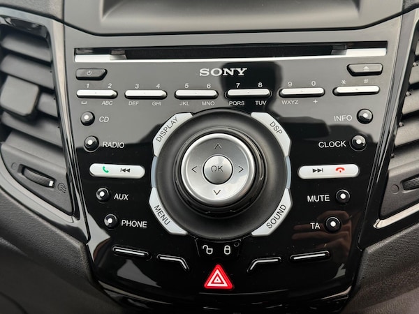 Used Ford Fiesta 2015 for sale - 76151926: Photo 33