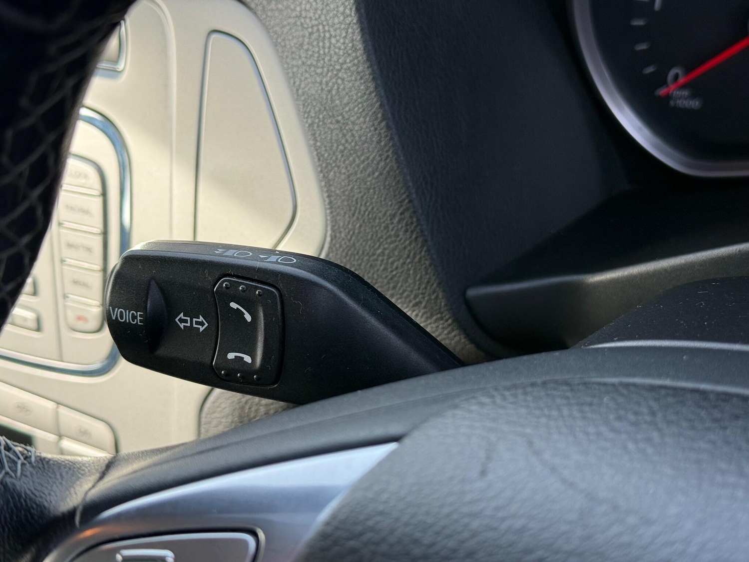 Used Ford Mondeo 2010 for sale - 78034902: Photo 26