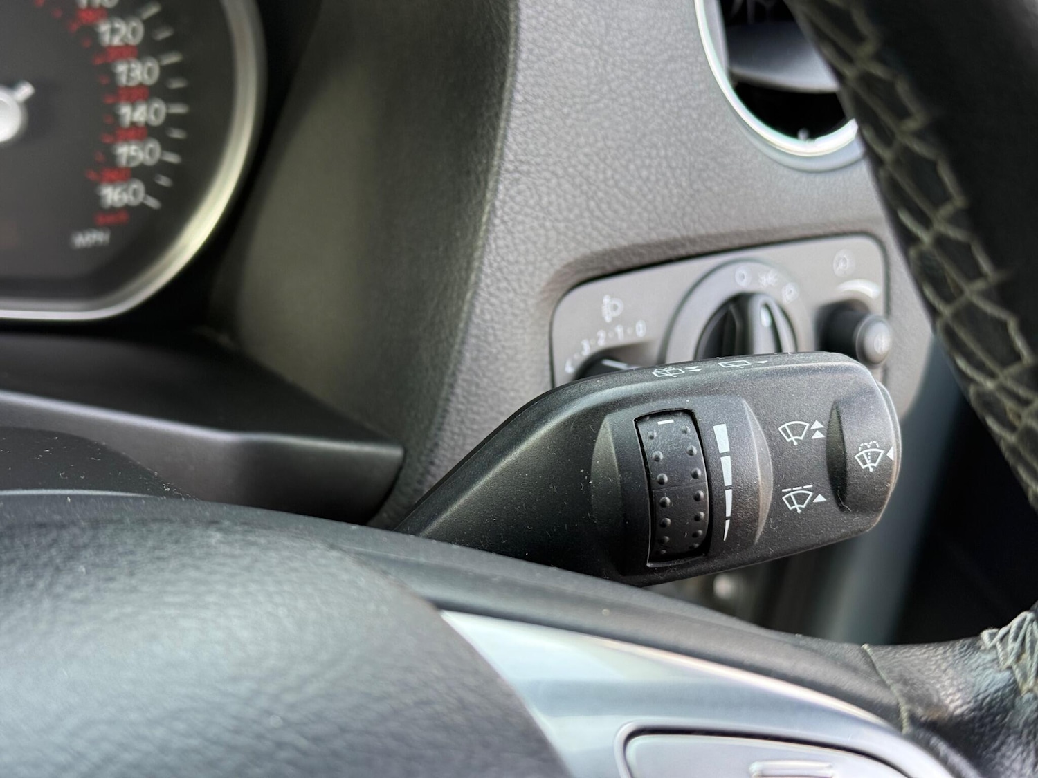 Used Ford Mondeo 2010 for sale - 78034902: Photo 27