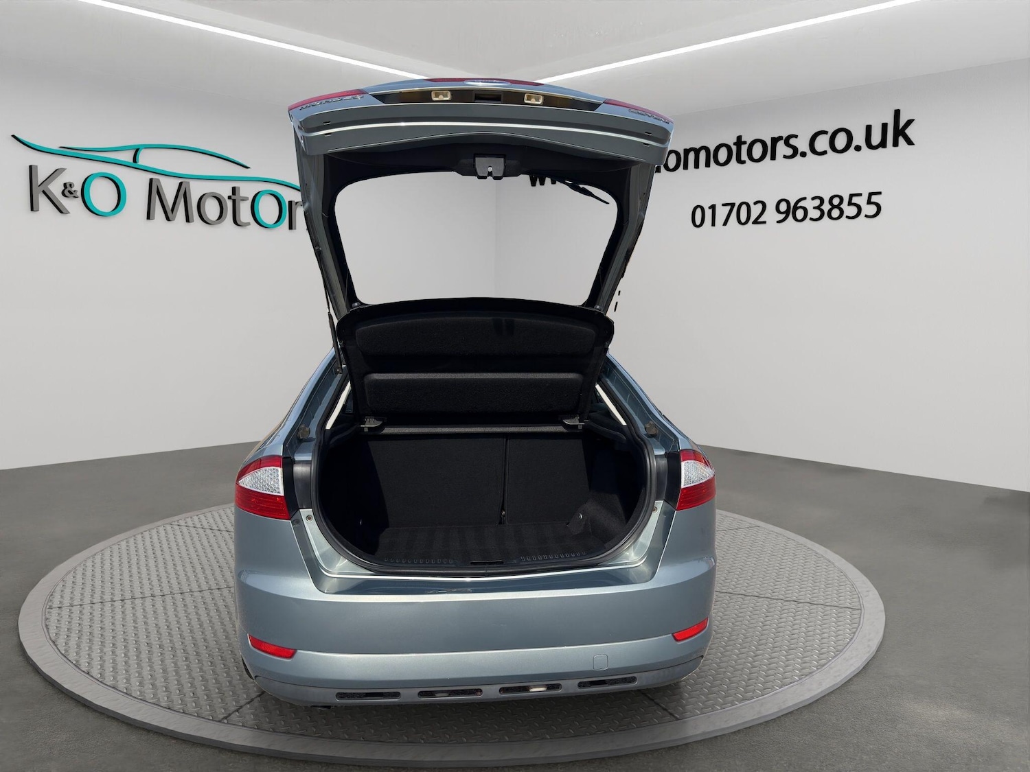 Used Ford Mondeo 2010 for sale - 78034902: Photo 46