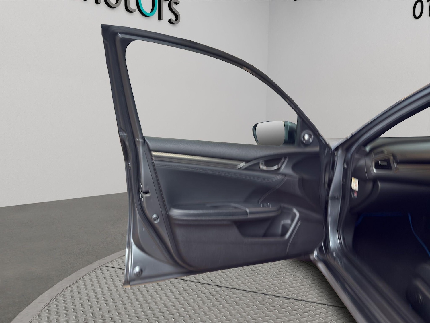 Used Honda Civic 2019 for sale - 78116469: Photo 43