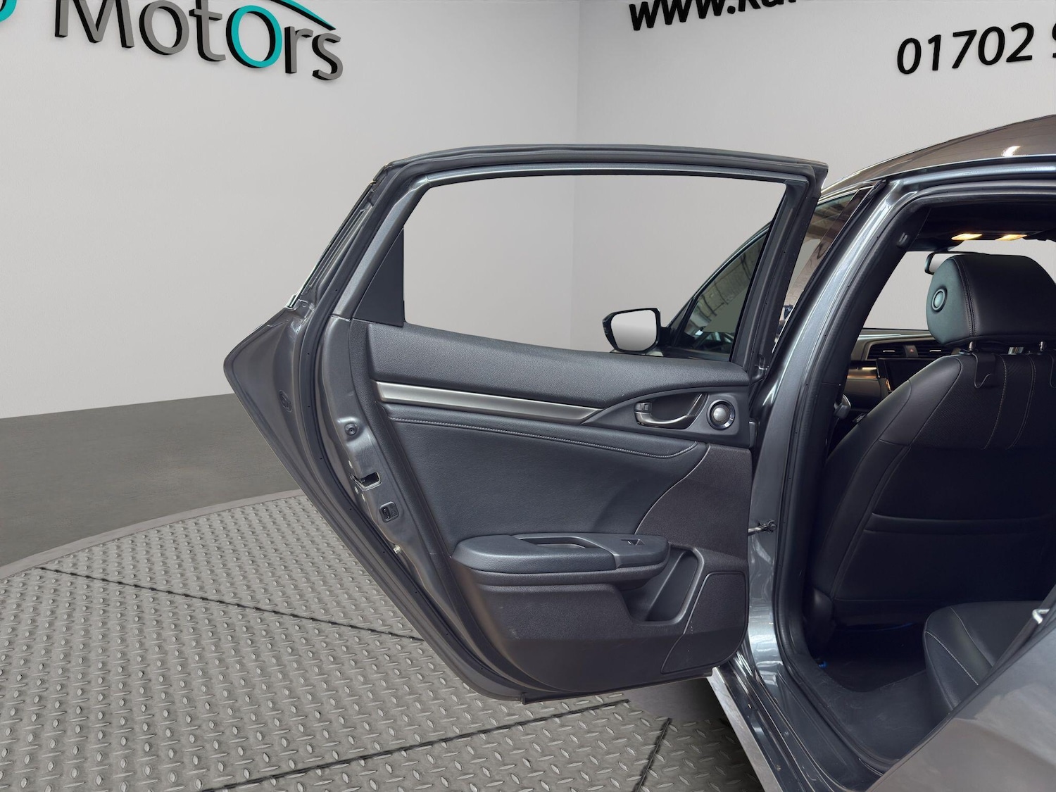 Used Honda Civic 2019 for sale - 78116469: Photo 44