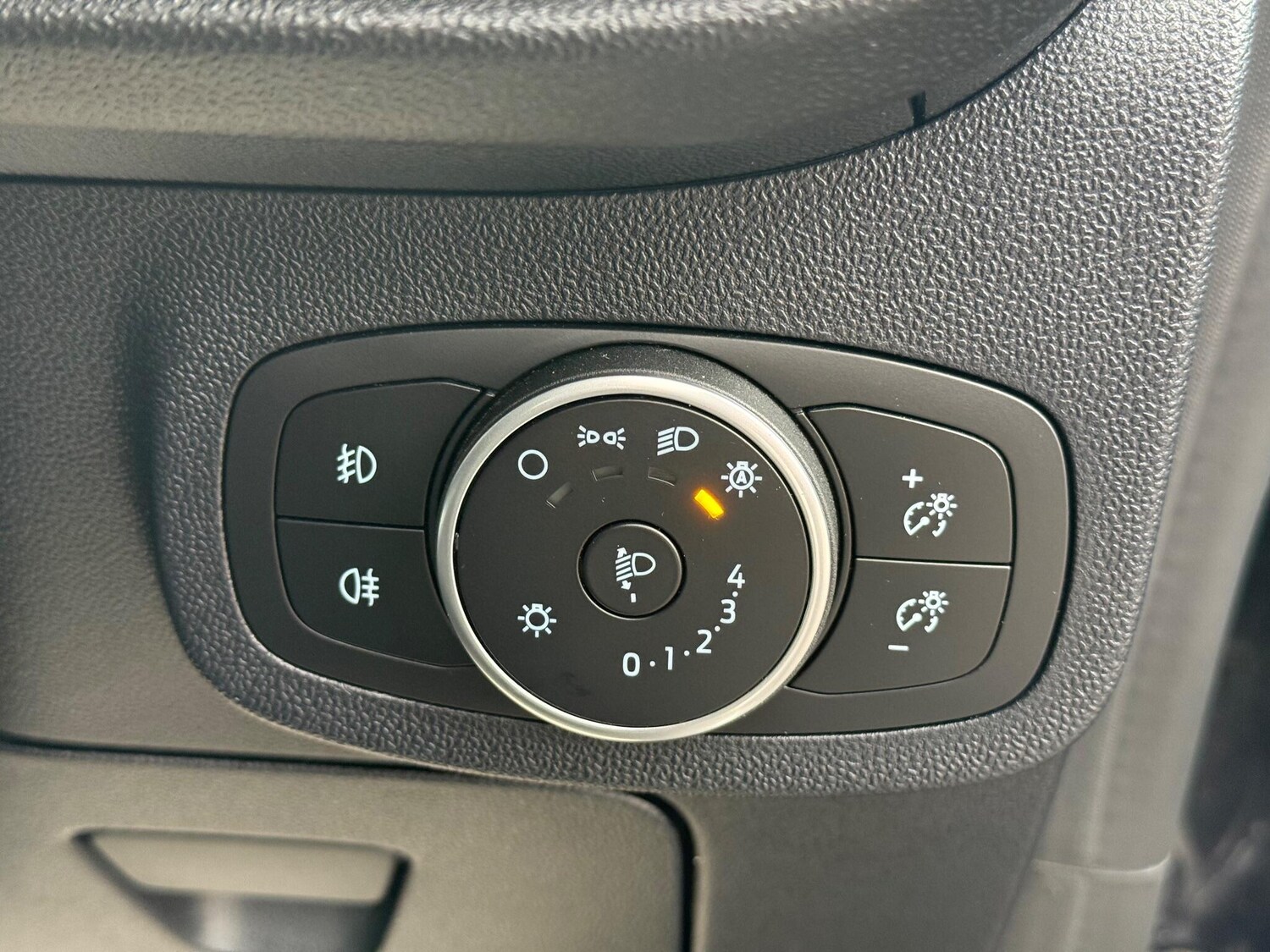 Used Ford Fiesta 2020 for sale - 77115911: Photo 37