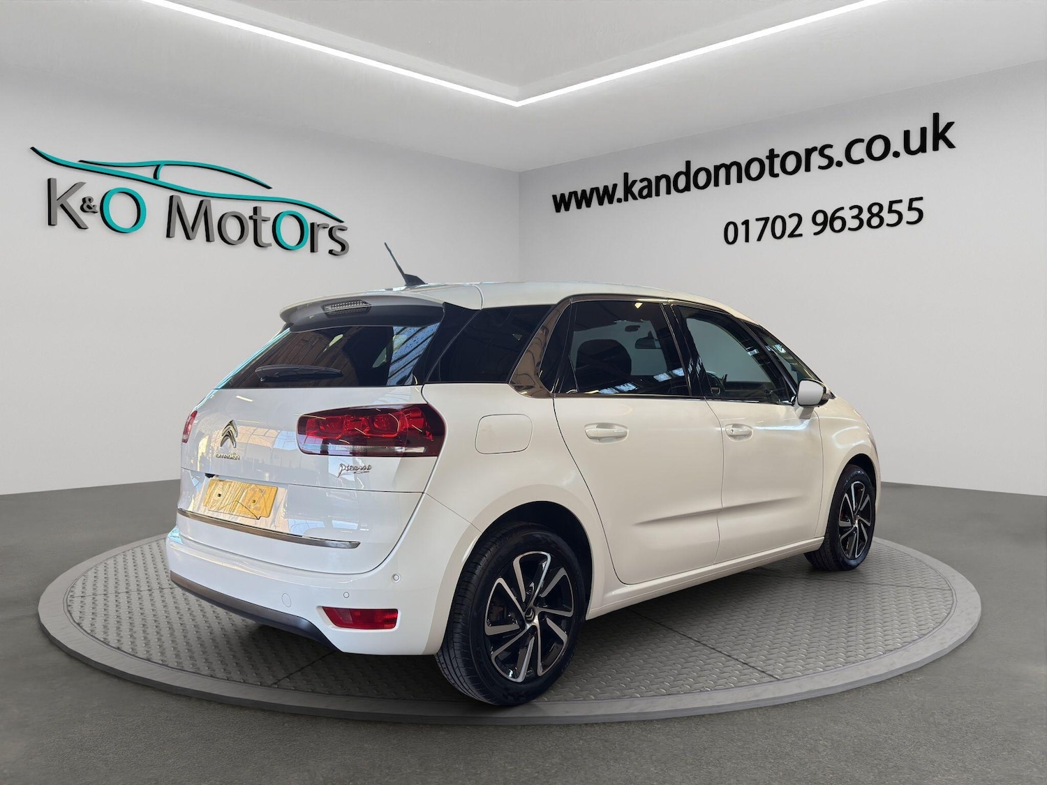 Used Citroen C4 Picasso 2018 for sale - 77115900: Photo 6