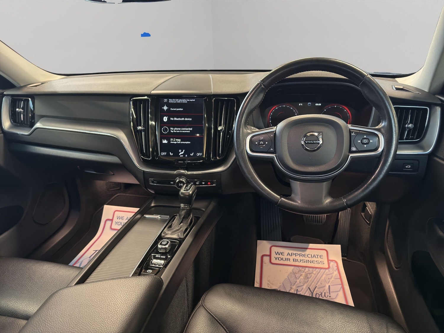 Used Volvo XC60 2018 for sale - 76701400: Photo 2
