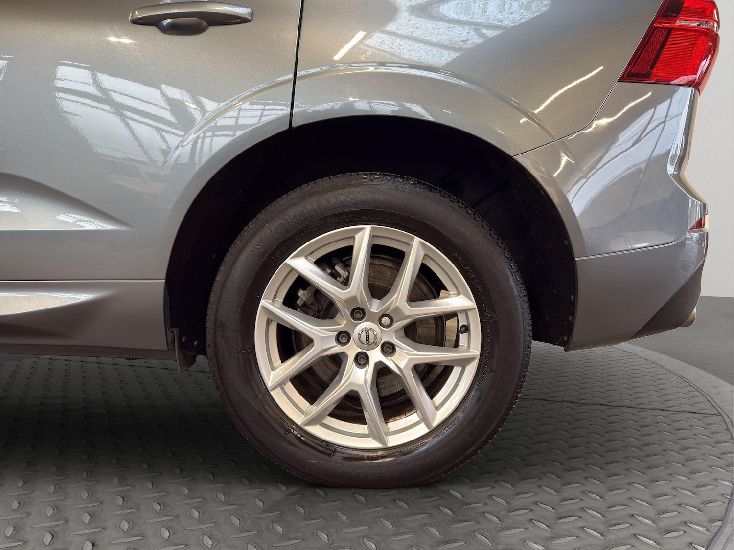 Used Volvo XC60 2018 for sale - 76701400: Photo 53