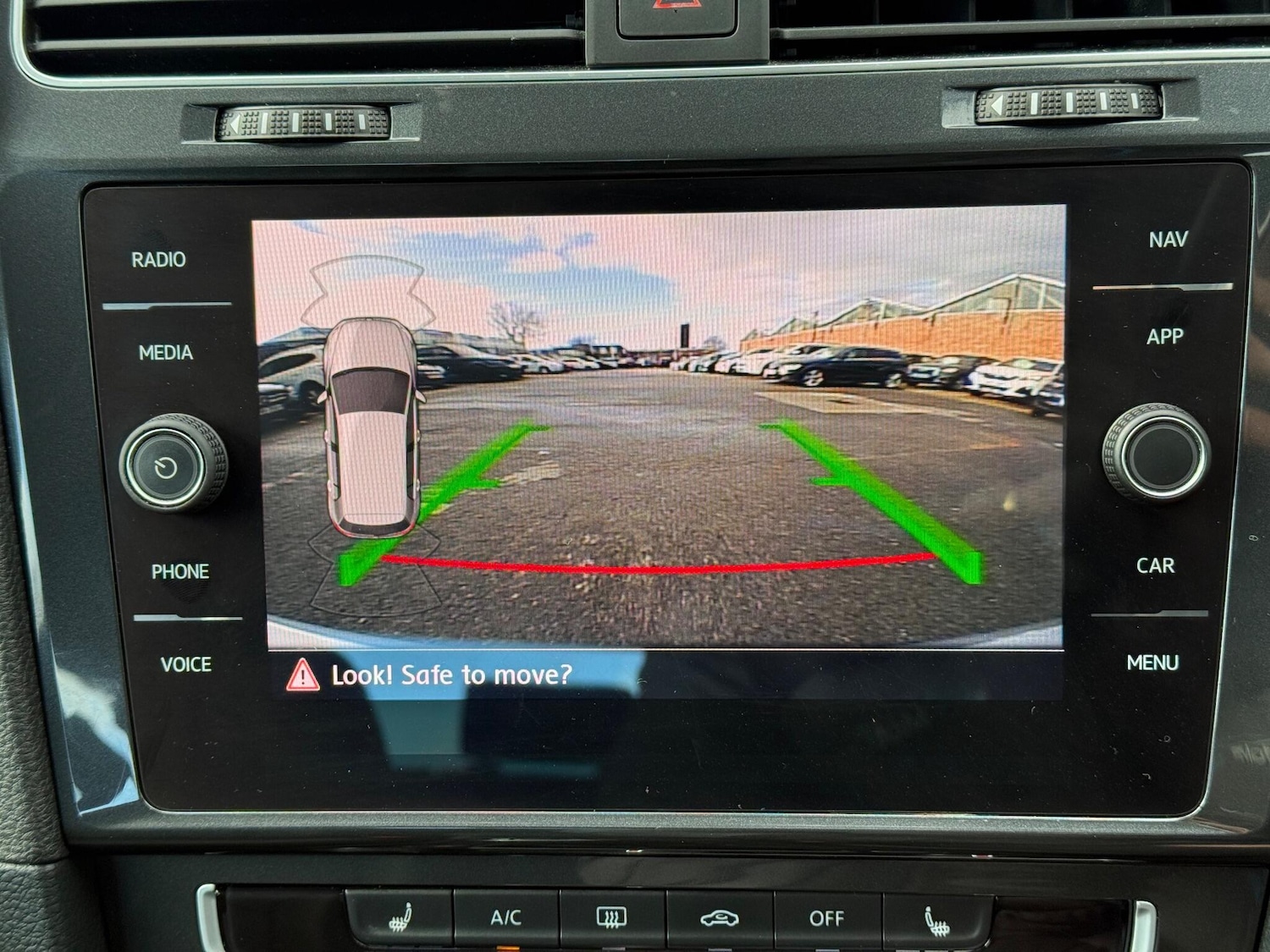 Used Volkswagen Golf 2019 for sale - 77120519: Photo 34