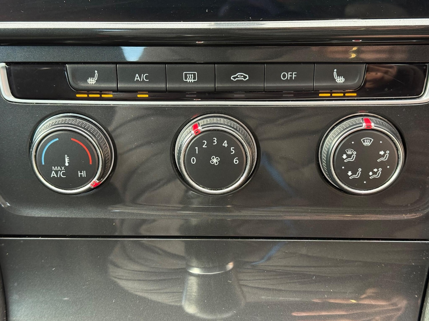 Used Volkswagen Golf 2019 for sale - 77120519: Photo 36