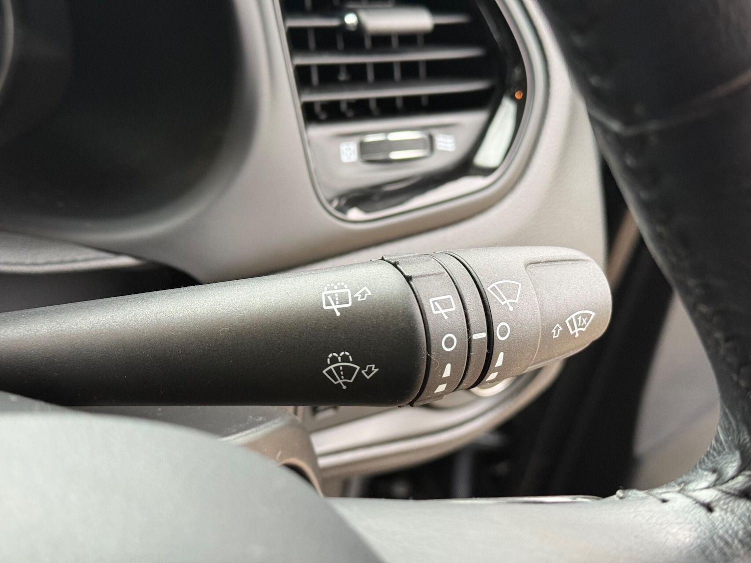 Used Jeep Renegade 2021 for sale - 77705235: Photo 27