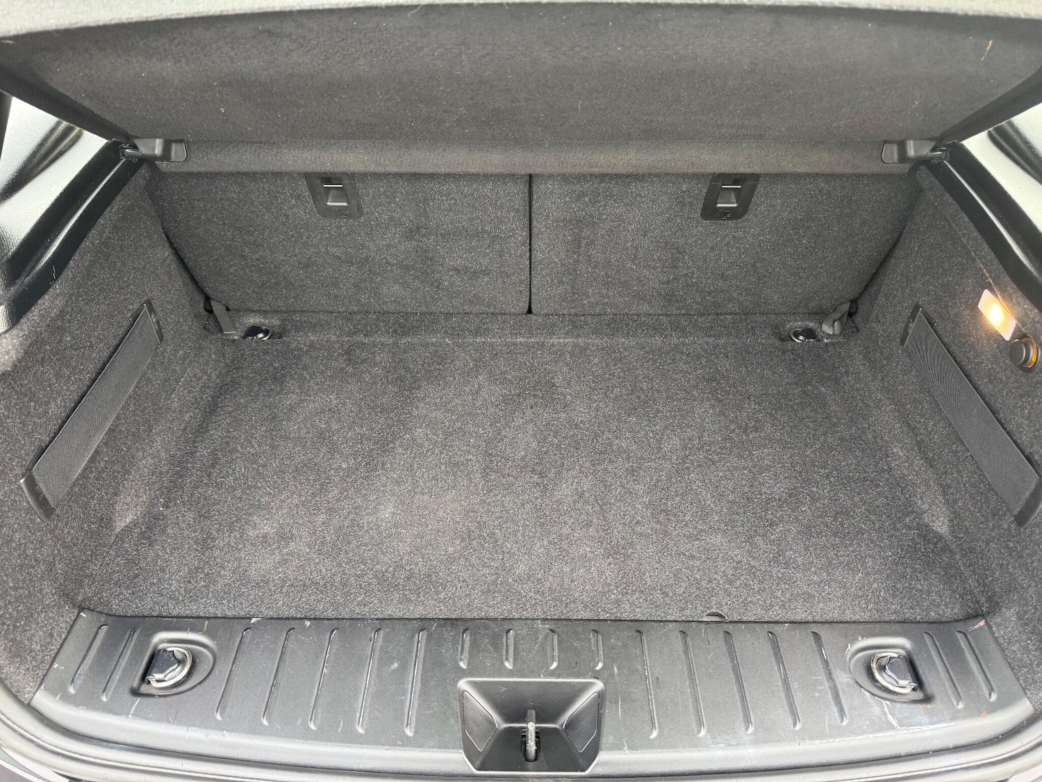 Used BMW i3 2020 for sale - 77115920: Photo 55