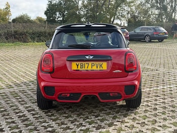 Used MINI Hatch 2017 for sale - 76348792: Photo