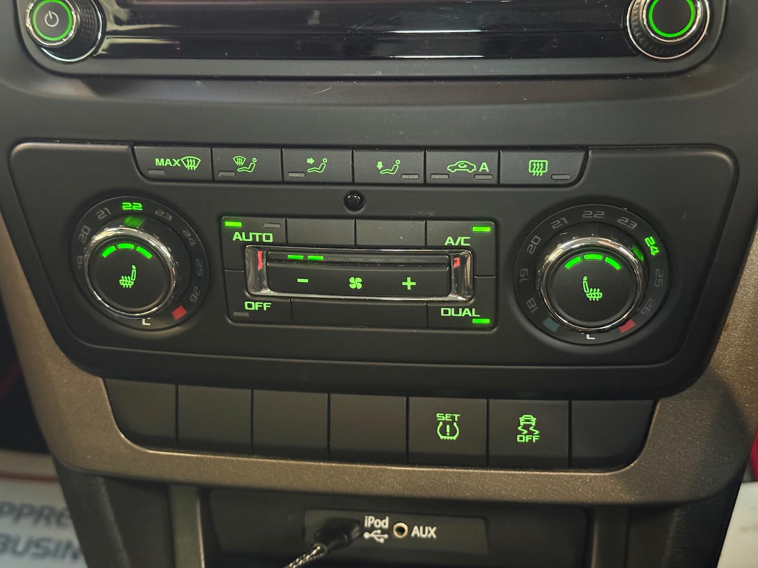 Used Skoda Yeti 2015 for sale - 77115918: Photo 37