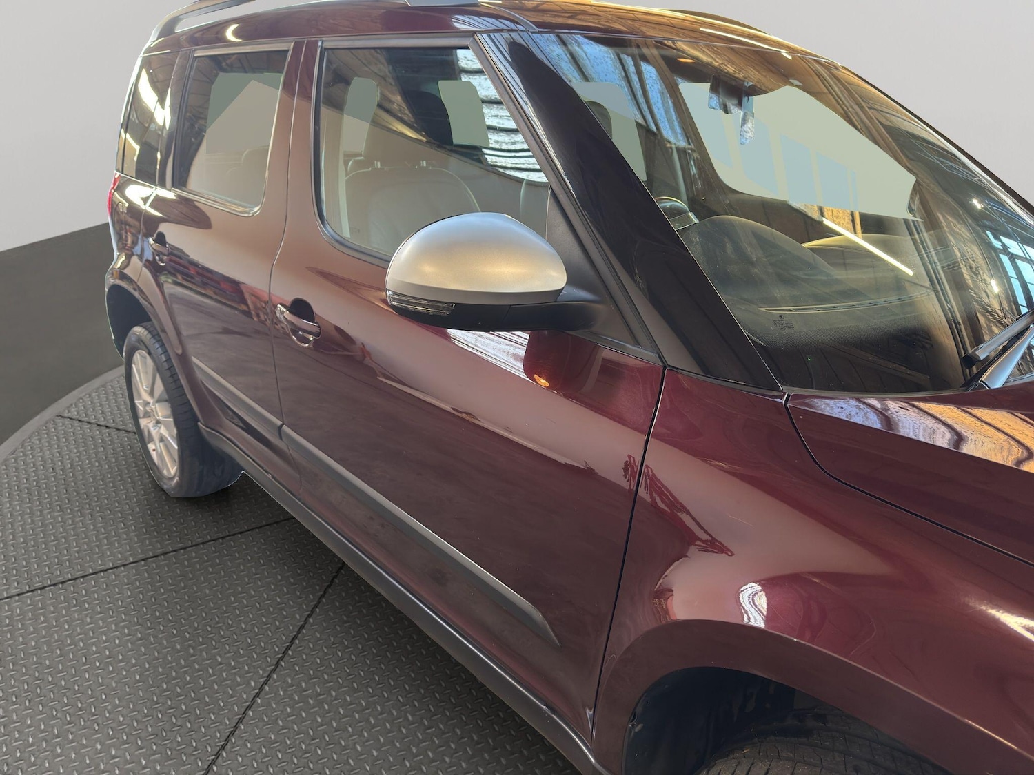 Used Skoda Yeti 2015 for sale - 77115918: Photo 49