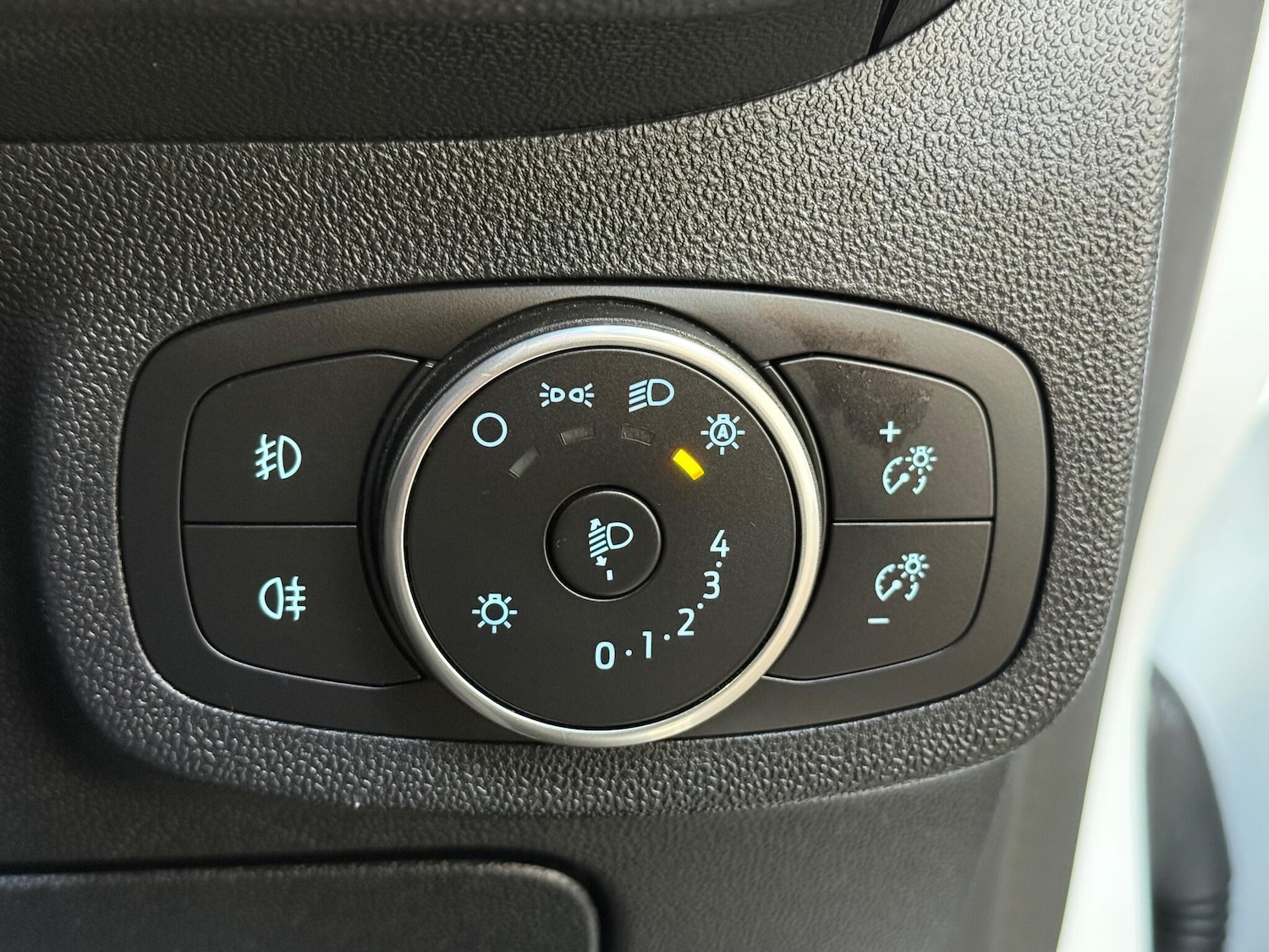 Used Ford Fiesta 2020 for sale - 76926017: Photo 37