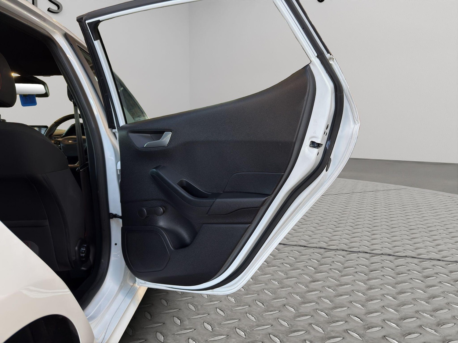 Used Ford Fiesta 2020 for sale - 77115902: Photo 46