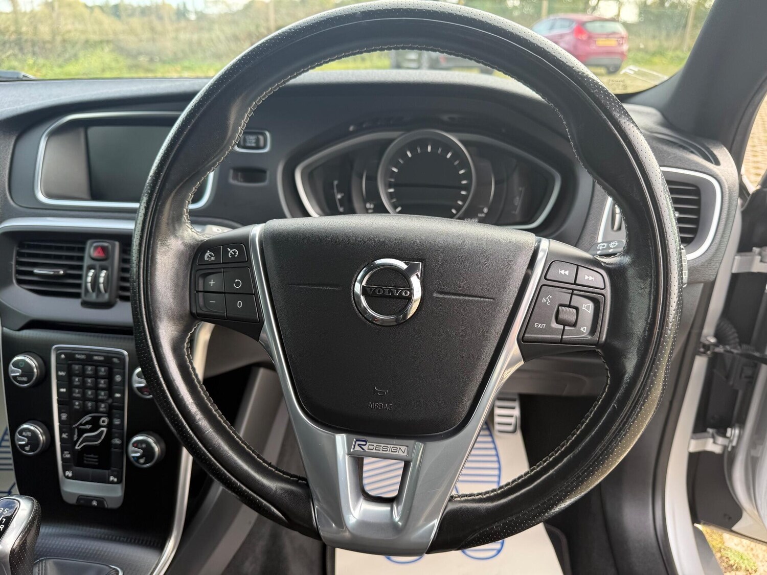 Used Volvo V40 2018 for sale - 76031973: Photo 21