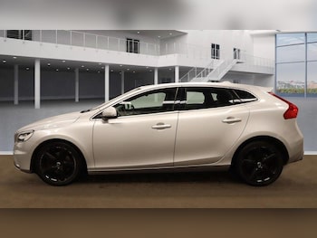 Used Volvo V40 2018 for sale - 76031973: Photo 3