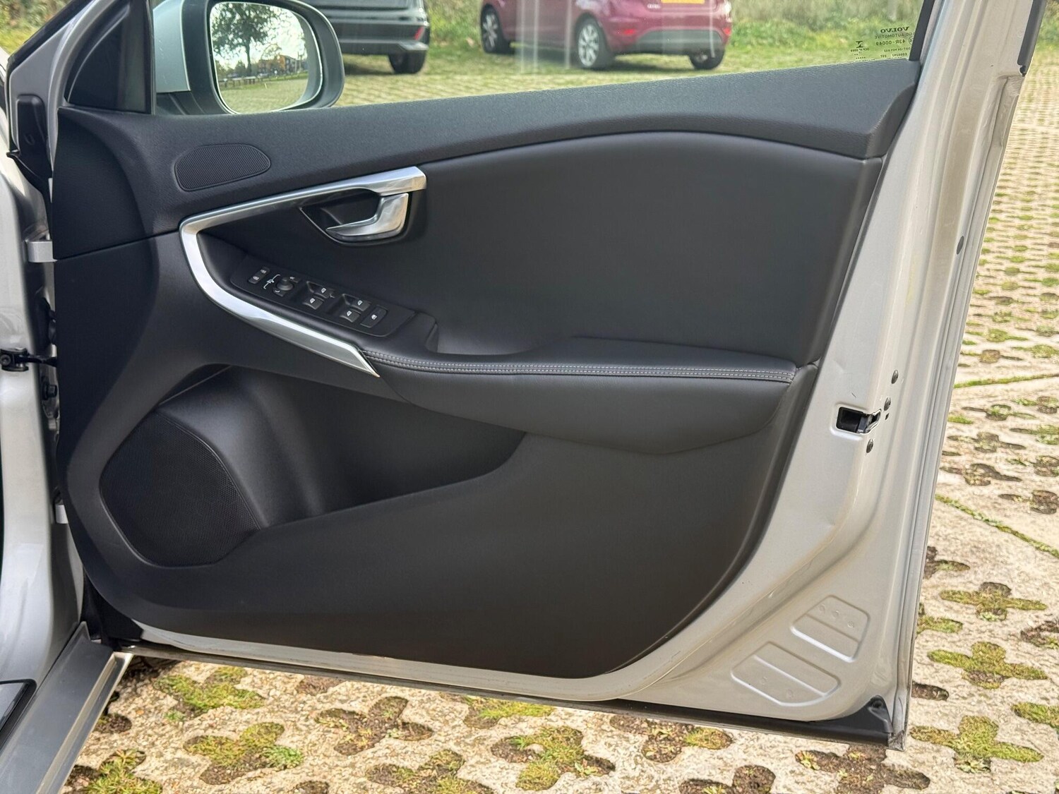 Used Volvo V40 2018 for sale - 76031973: Photo 45