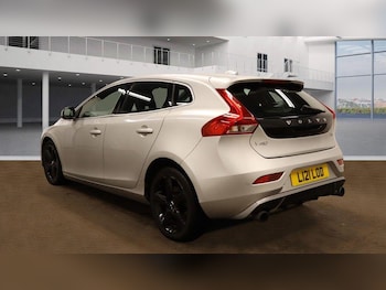 Used Volvo V40 2018 for sale - 76031973: Photo 4