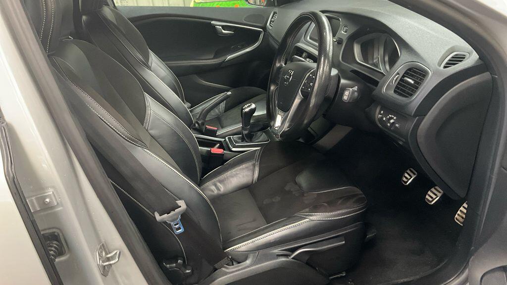 Used Volvo V40 2018 for sale - 76031973: Photo 8