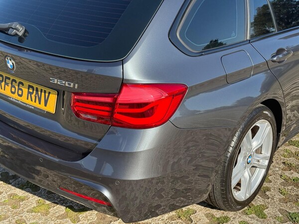 Used BMW 3 Series 2017 for sale - 76032619: Photo 44