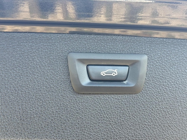 Used BMW 3 Series 2017 for sale - 76032619: Photo 51