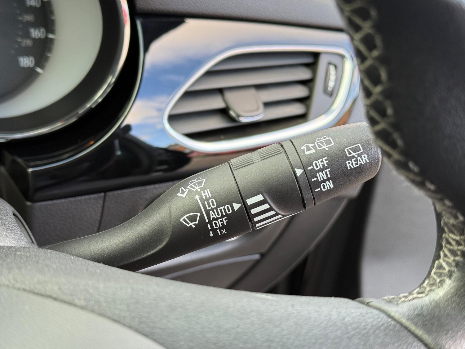 Used Vauxhall Astra 2017 for sale - 77278891: Photo 27