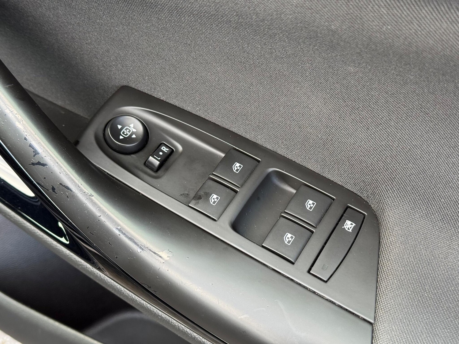 Used Vauxhall Astra 2017 for sale - 77278891: Photo 38