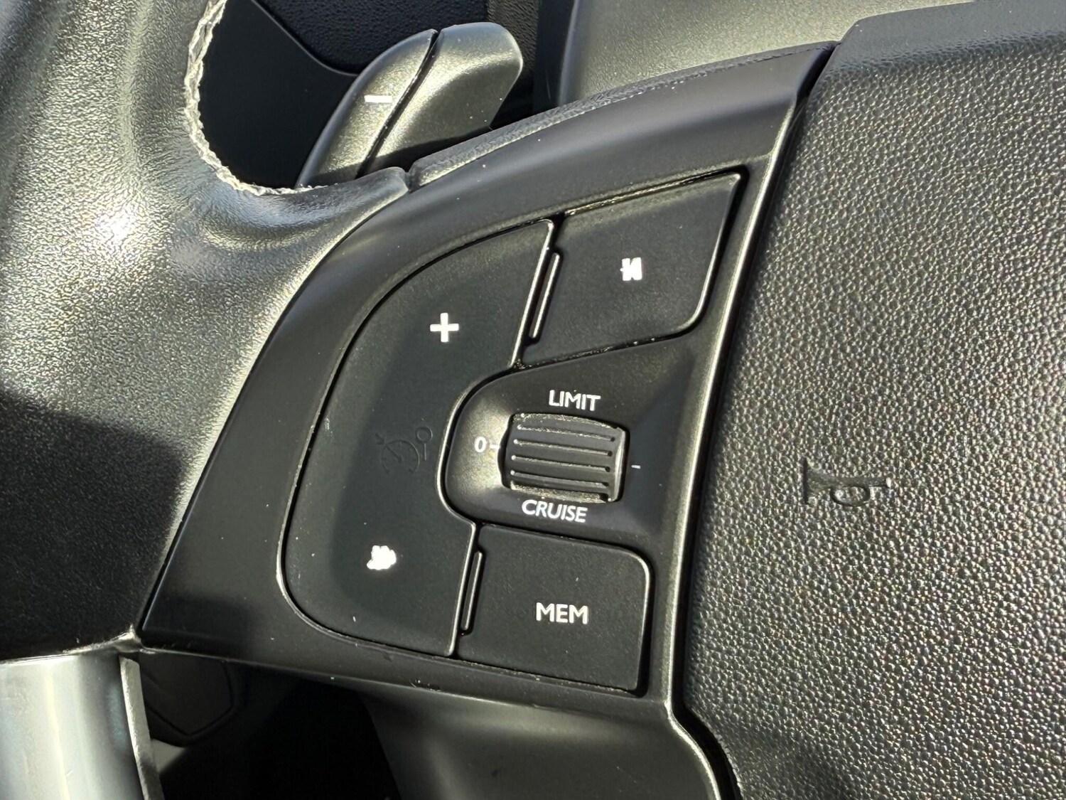 Used Citroen C4 Picasso 2018 for sale - 75915859: Photo 25
