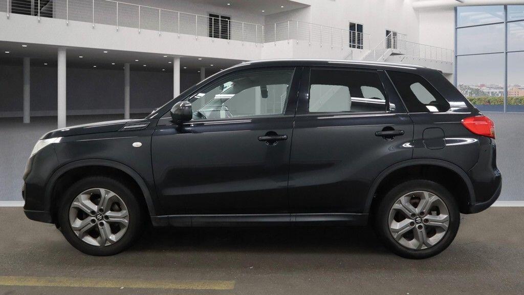 Used Suzuki Vitara 2017 for sale - 77330861: Photo 3