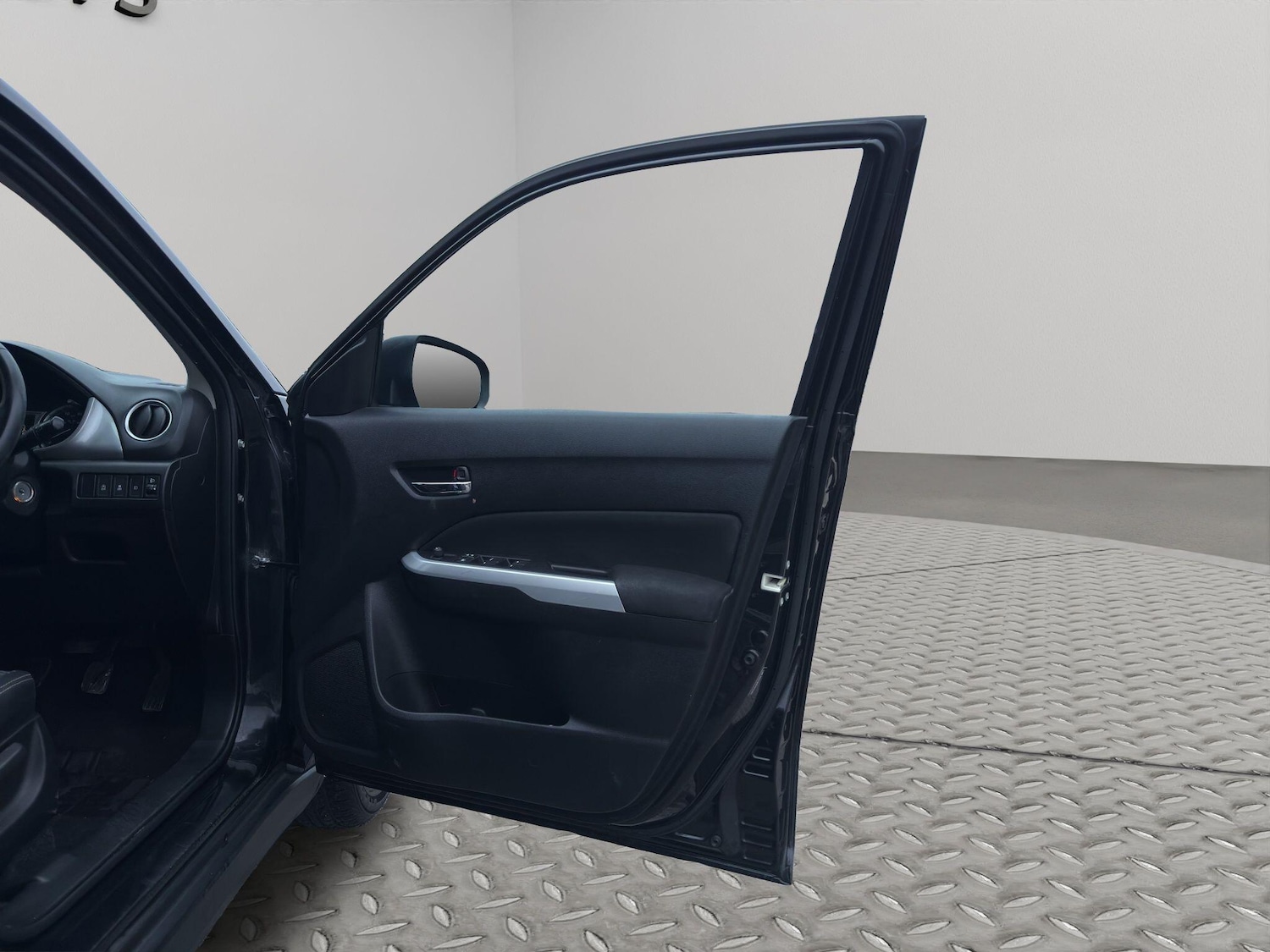 Used Suzuki Vitara 2017 for sale - 77330861: Photo 46