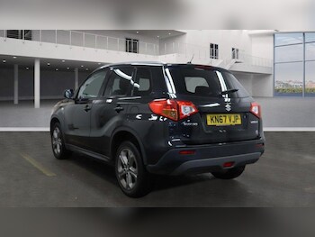 Used Suzuki Vitara 2017 for sale - 77330861: Photo