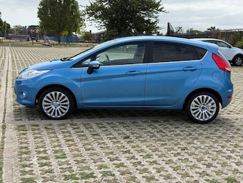 Used Ford Fiesta 2010 for sale - 75714354: Photo