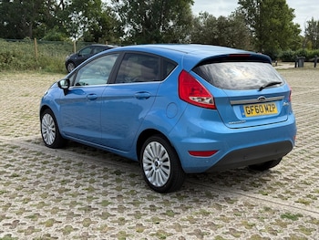 Used Ford Fiesta 2010 for sale - 75714354: Photo