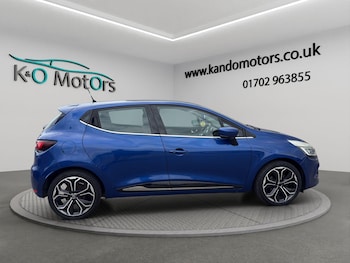 Used Renault Clio 2017 for sale - 79337178: Photo
