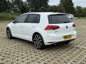 Used Volkswagen Golf 2016 for sale - 75400745: Photo