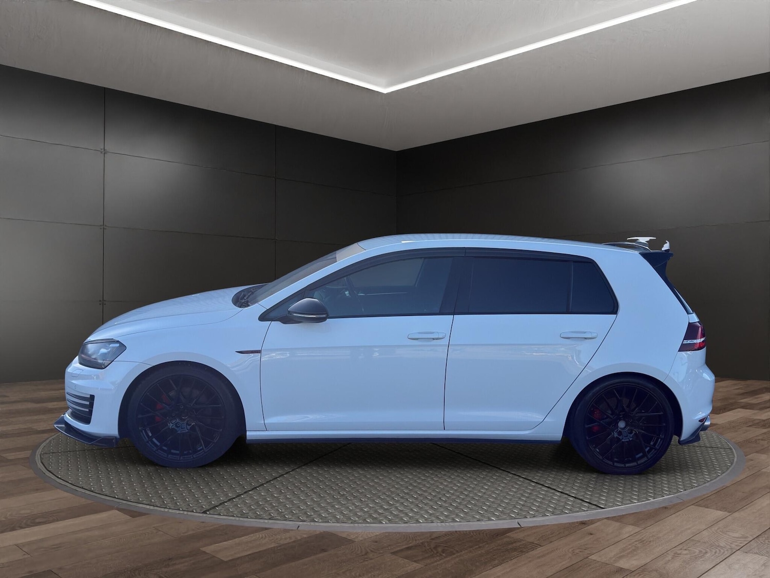 Used Volkswagen Golf 2014 for sale - 76607423: Photo 3