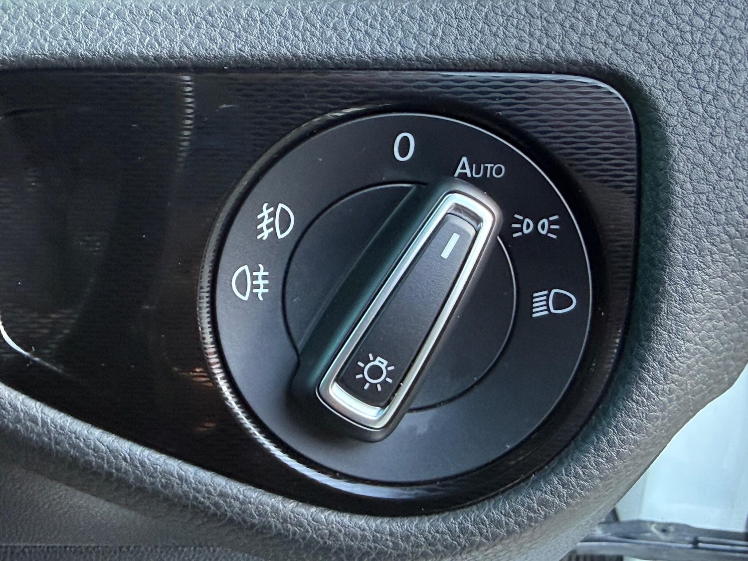 Used Volkswagen Golf 2014 for sale - 76607423: Photo 37