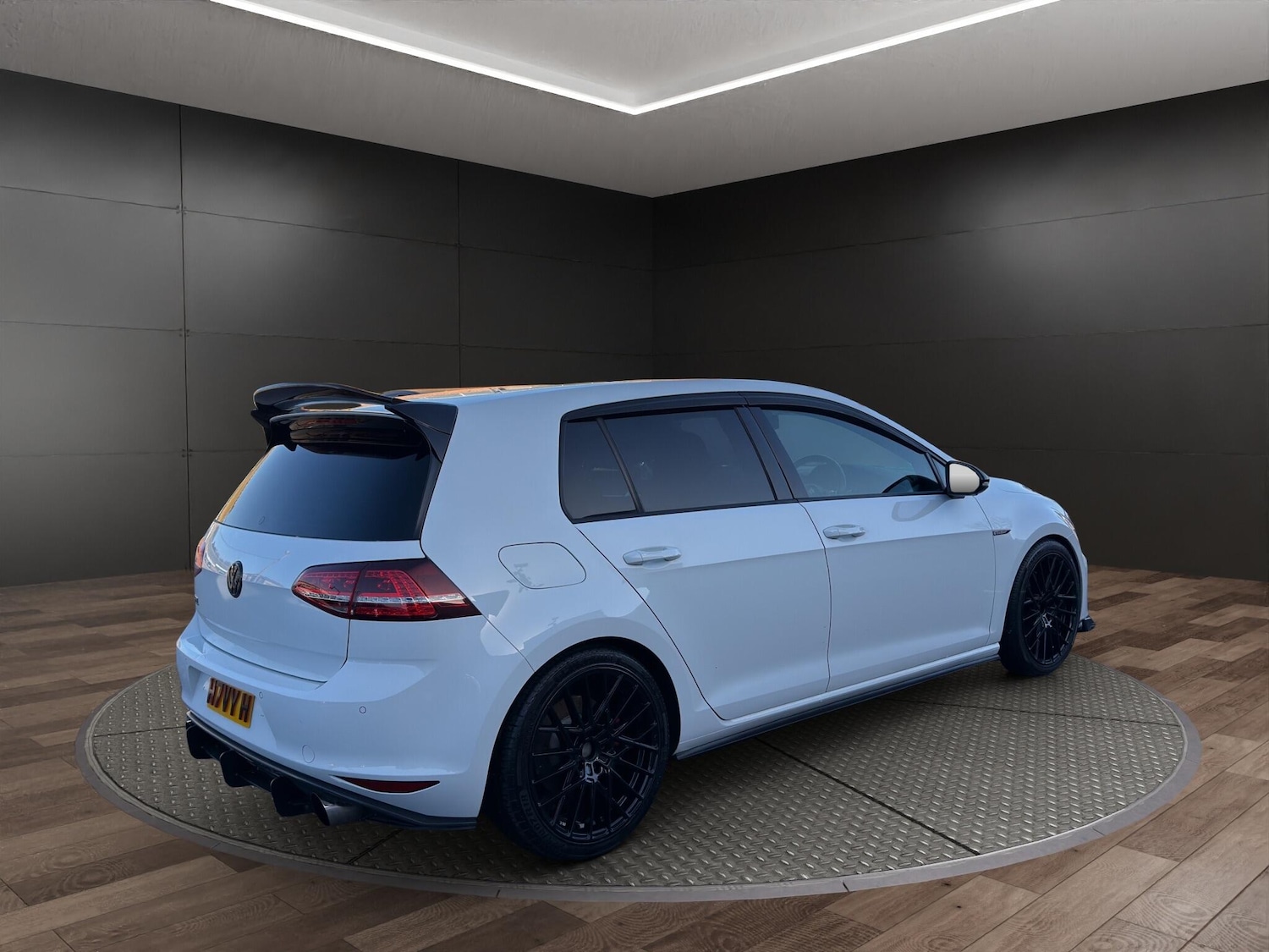 Used Volkswagen Golf 2014 for sale - 76607423: Photo 8