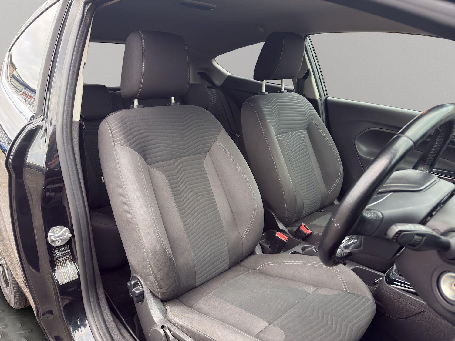 Used Ford Fiesta 2015 for sale - 77074156: Photo 12