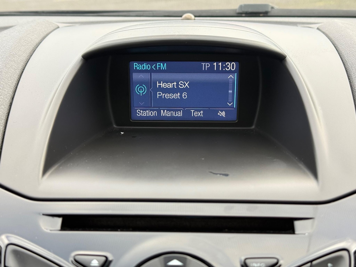 Used Ford Fiesta 2015 for sale - 77074156: Photo 32