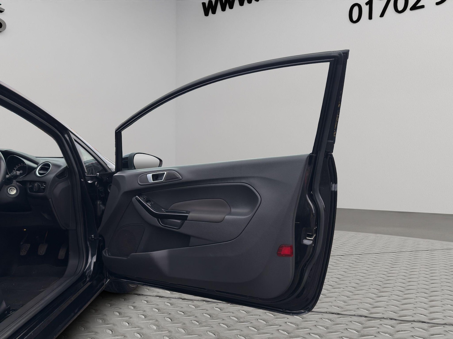 Used Ford Fiesta 2015 for sale - 77074156: Photo 44