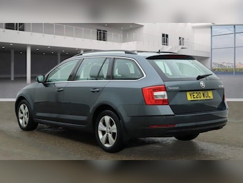 Used Skoda Octavia 2020 for sale - 75519945: Photo