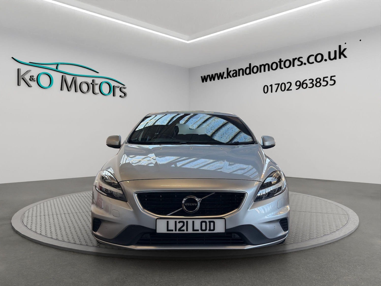 Used Volvo V40 2018 for sale - 77115912: Photo 10