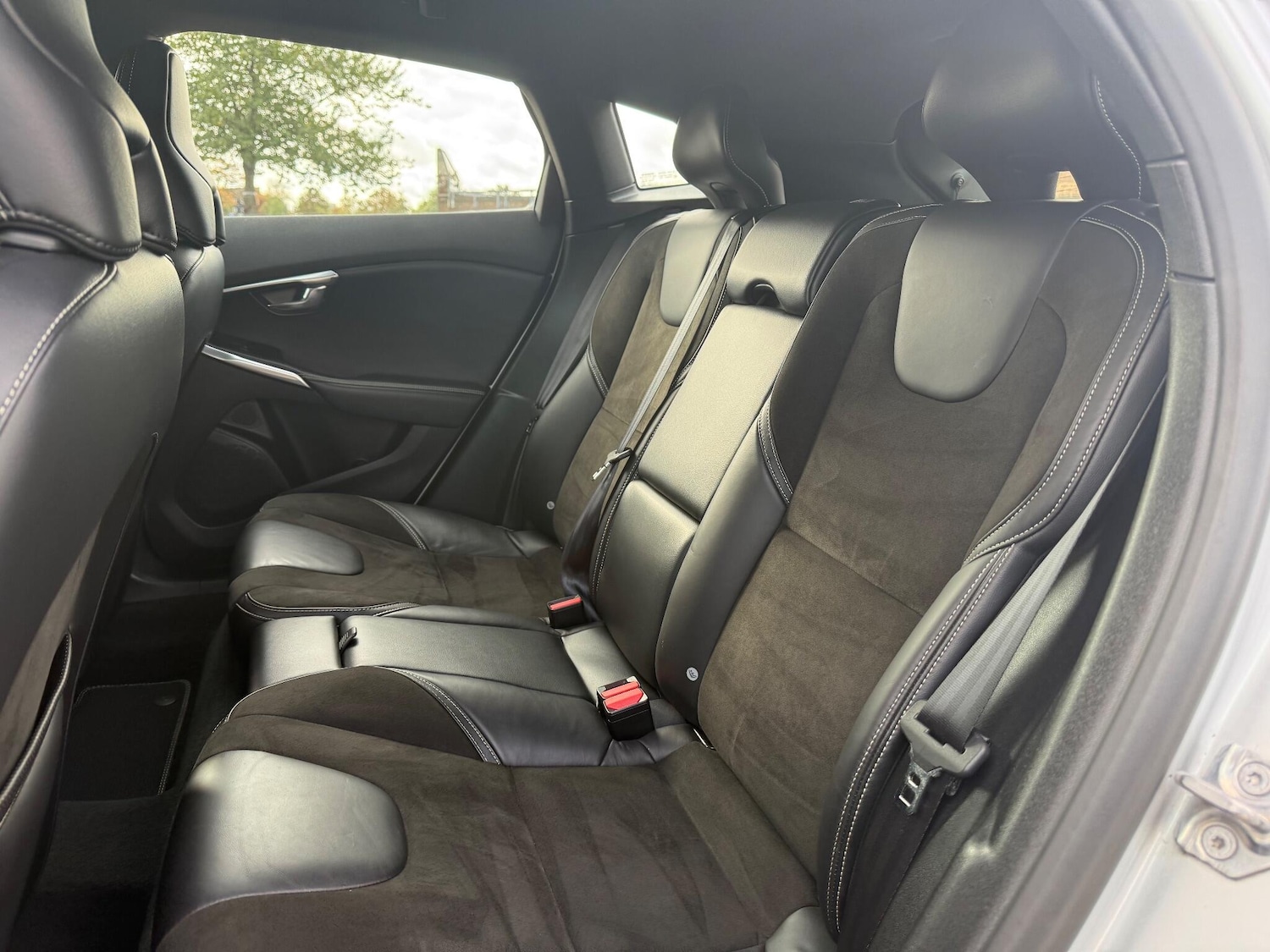 Used Volvo V40 2018 for sale - 77115912: Photo 18