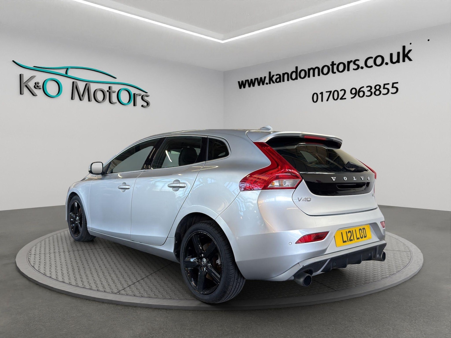 Used Volvo V40 2018 for sale - 77115912: Photo 4