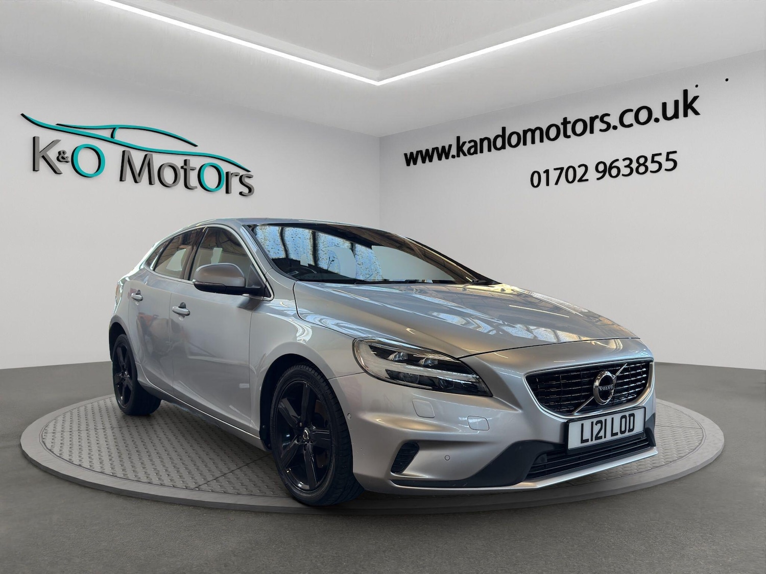 Used Volvo V40 2018 for sale - 77115912: Photo 45
