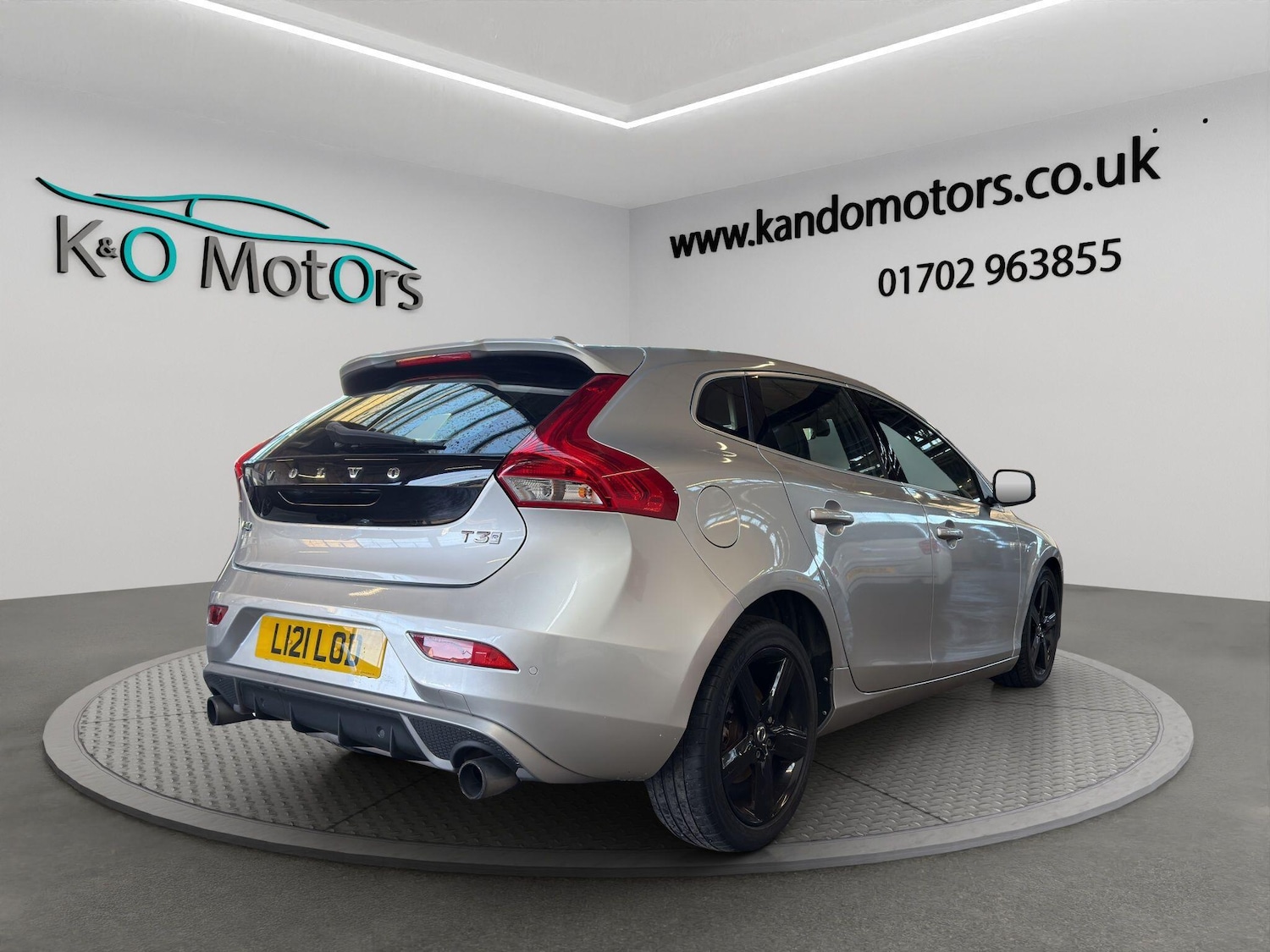 Used Volvo V40 2018 for sale - 77115912: Photo 6