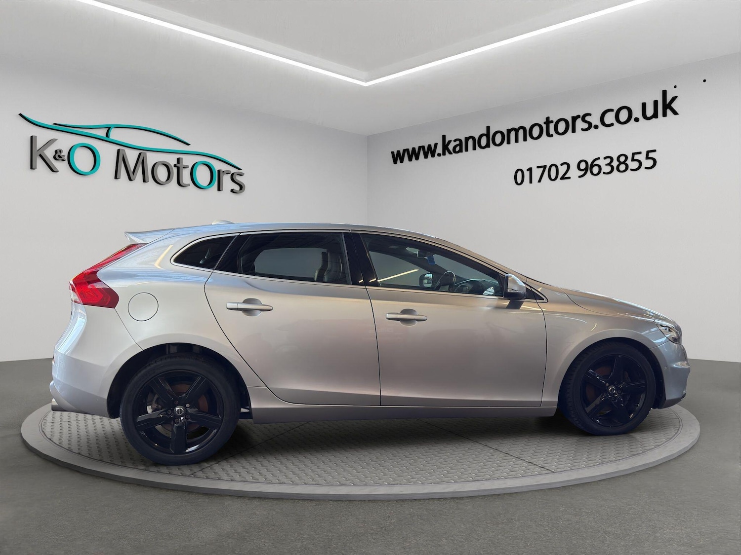 Used Volvo V40 2018 for sale - 77115912: Photo 7